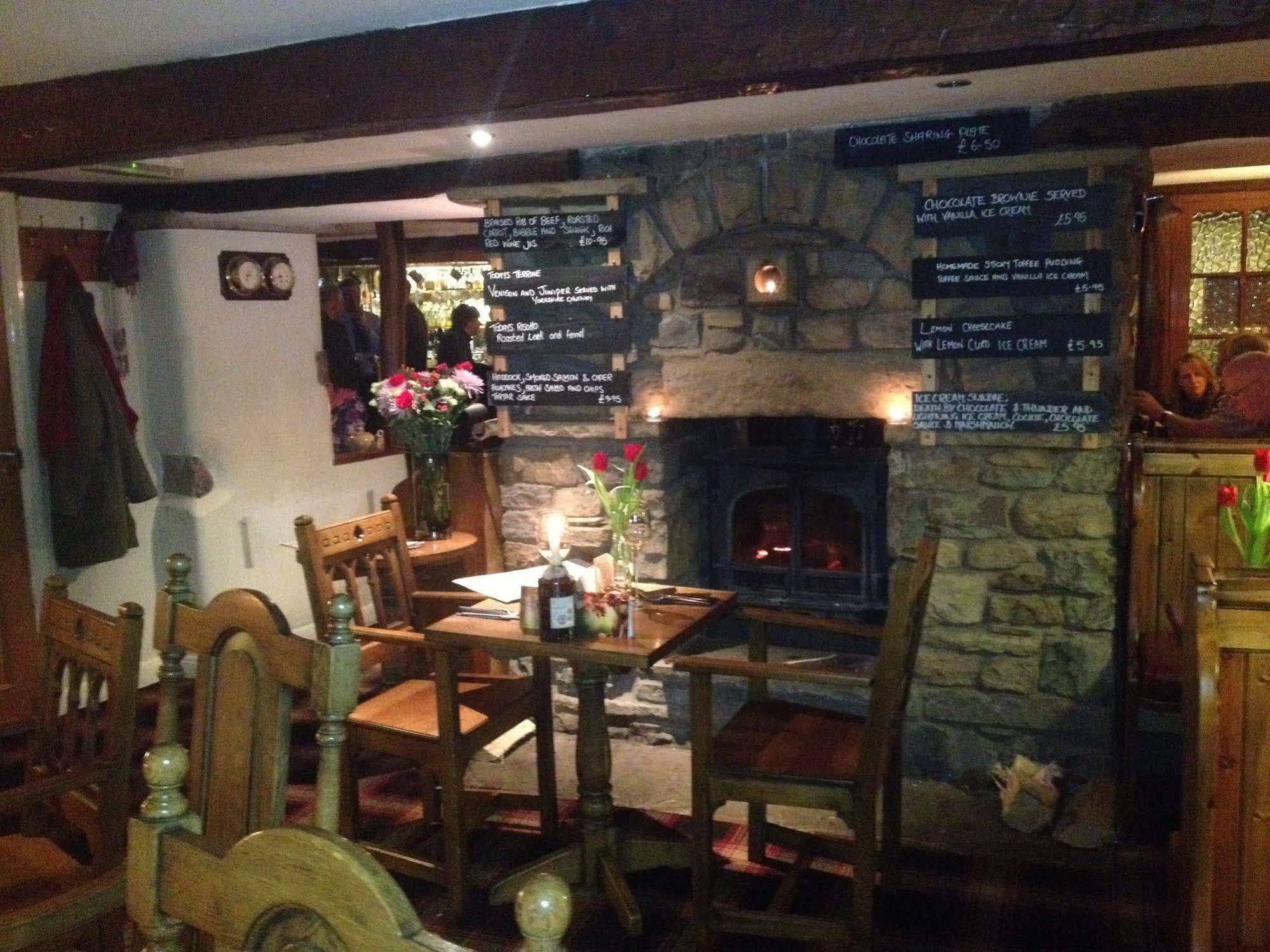 The Dalesman Country Inn Sedbergh Kültér fotó
